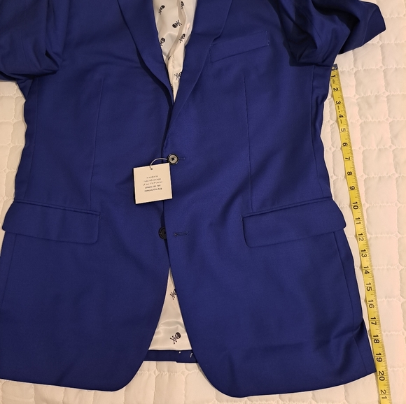 Idochino skull suit - Picture 7 of 13